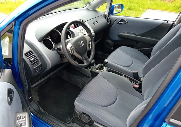 Honda Jazz cena 10900 przebieg: 186300, rok produkcji 2006 z Mirosławiec małe 137